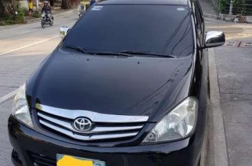 TOYOTA Innova V diesel automatic 2010 model