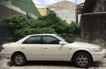 97 Toyota Camry Pearl White automatic FOR SALE
