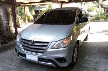 Toyota Innova-E. DSL. AUTOMATIC 2015