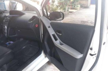 For sale Toyota Yaris (negotiable) 2008 model