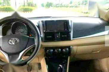 TOYOTA Vios 1.5g 2015 top of the line manual