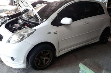 For sale Toyota Yaris (negotiable) 2008 model