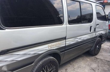 SELLING Toyota Hiace gl 2003 gas