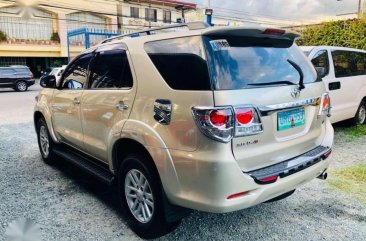 2013 Toyota Fortuner 3.0 V AT 4x4 FOR SALE