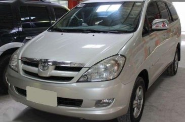 2008 TOYOTA INNOVA G . AT . fresh . gas
