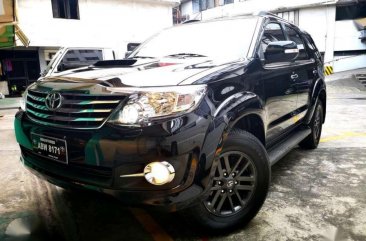 2016 Toyota Fortuner V Black Edition