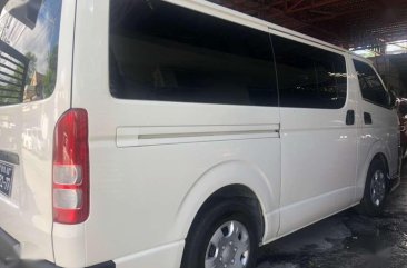 2017 Toyota Hiace Commuter 3.0 Manual Transmission