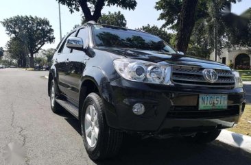 Toyota Fortuner 2009 G Gasoline 4x2 FOR SALE