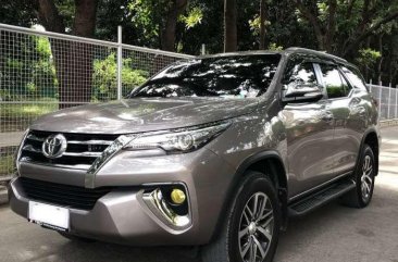 2017 Toyota Fortuner V Diesel AT FOR SALE