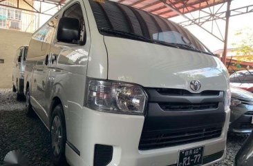 2017 Toyota Hiace Commuter 3000L Manual White