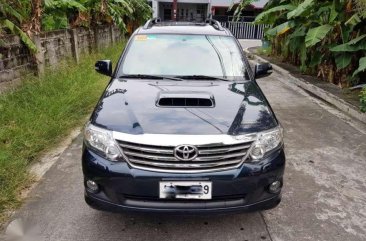 Toyota Fortuner V 2014 AT FOR SALE