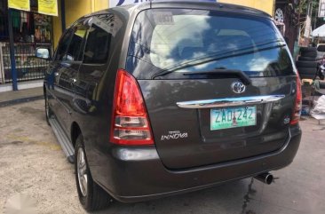 SELLING TOYOTA Innova g gas matic 2005