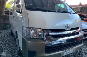 2017 Toyota Hiace 3.0 GL Grandia Manual Pearl White Edition