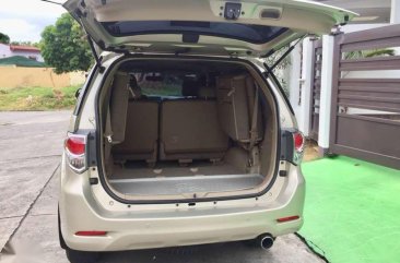 2013 Toyota Fortuner G Matic All power Super Fresh Interior