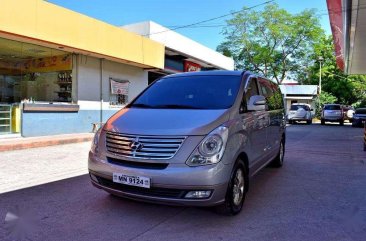 2016 Series Hyundai Grand Starex VGT MT Nego Vs Innova