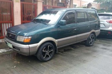 For sale Toyota Revo glx 2000 model