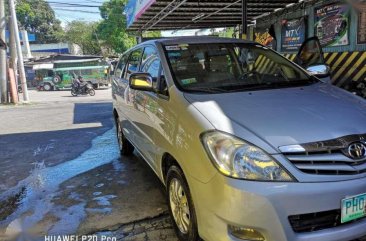 2010 TOYOTA Innova G Diesel top of the line