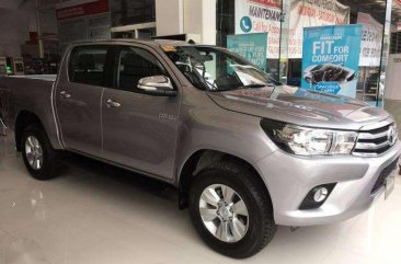 NEW TOYOTA HILUX 4X2 E M/T 2018