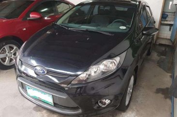 2011 FORD FIESTA - super glossy black . AT