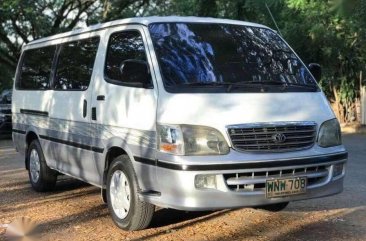 2000 Toyota Grandia for sale