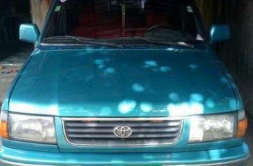 TOYOTA Revo Mdl 2000 for sale