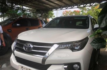 Toyota Fortuner 2017 Pearl White V Series