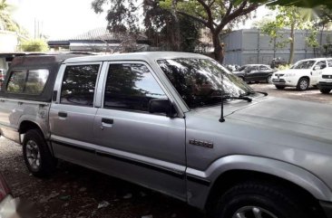 Like new Mazda B2200 for sale