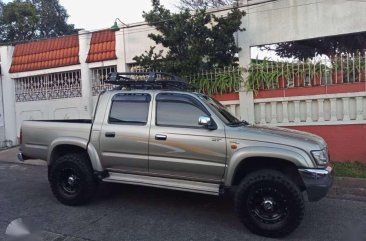 Toyota Hilux 2000 for sale