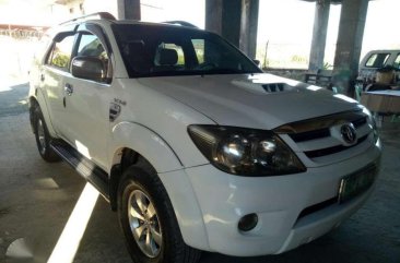 Toyota Fortuner V 2005 for sale