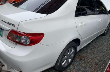 TOYOT Altis 1.6 E 2014 Manual White