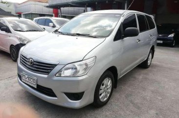 2013 Toyota Innova E for sale