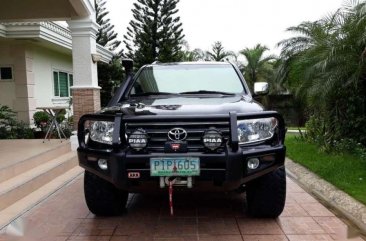 Toyota Land Cruiser LC200 Model VX Local Year 2011