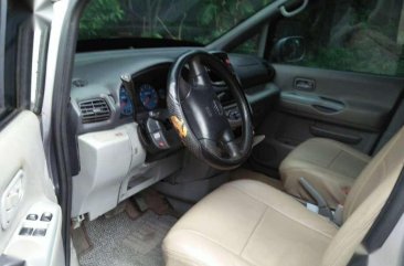 2008 Nissan Serena