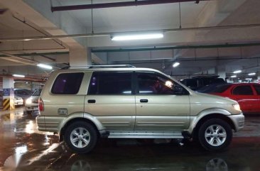 Forsale Isuzu crosswind 2005 xuv manual diesel