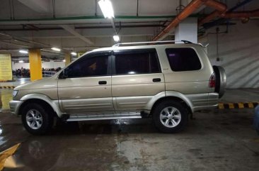 For sale Isuzu crosswind 2005 xuv manual diesel
