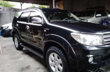 2011 Toyota Fortuner G at gas FOR SALE
