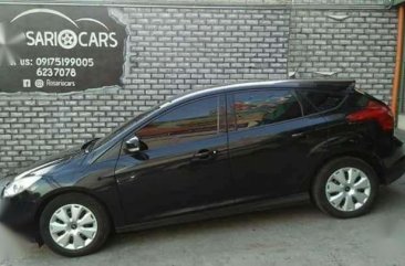 2014 Ford Focus Hatchback A/T Black Gasoline 52,000kms