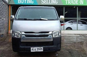  2015 TOYOTA HIACE COMMUTER 2.5L Manual