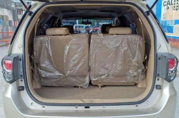 2014 Toyota Fortuner V 4X2 AT Diesel