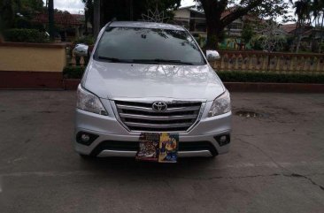 TOYOTA Innova E Manual Transmission 2011