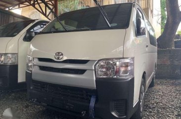 2018 Toyota Hiace Commuter 3.0L Manual White