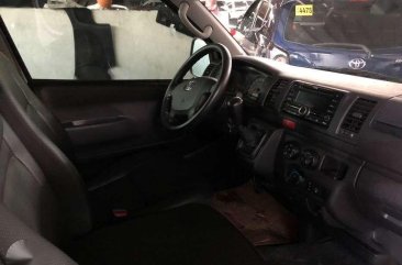 2016 Toyota Hiace Commuter 25 Diesel Manual