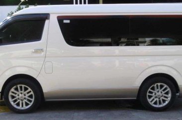 2015 Toyota HIACE Grandia GL FOR SALE