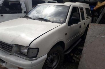 Isuzu Fuego manual diesel 2000mdl 235k