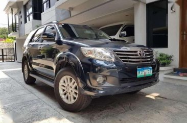 2013 Toyota Fortuner V 4x4 FOR SALE