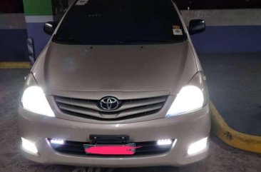 For sale: Toyota Innova E, 2.0, Automatic