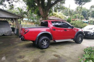 SELLING MITSUBISHI Strada pick up 2013