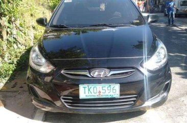 SELLING HYUNDAI Accent 2011 manual