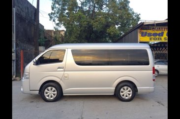 2017 Toyota Hiace Commuter MT Diesel