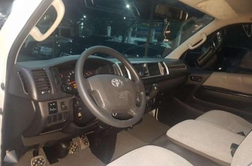 2014 Toyota Hiace grandia gl mt FOR SALE